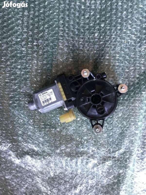 Kia Picanto JA ablakemelő motor első bal 82450G6000-BON