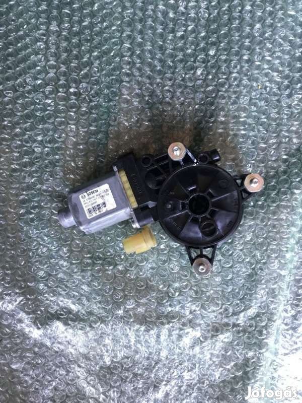 Kia Picanto JA ablakemelő motor első bal 82450G6000-BON