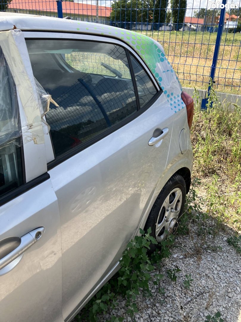 Kia Picanto JA bal hátsó ajtó