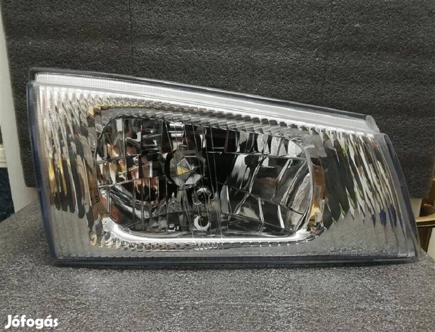 Kia Pregio fényszóró jobb 1998 - H4