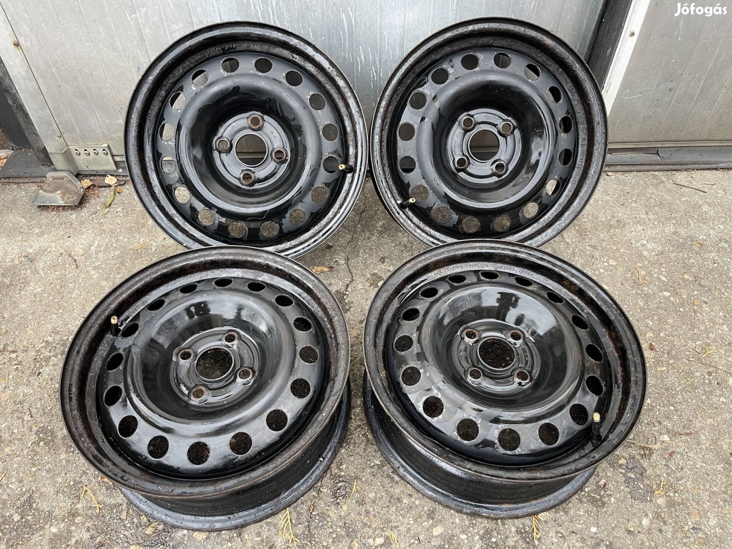 Kia Rio 4x100 5,5x 15" lemezfelni garnitúra