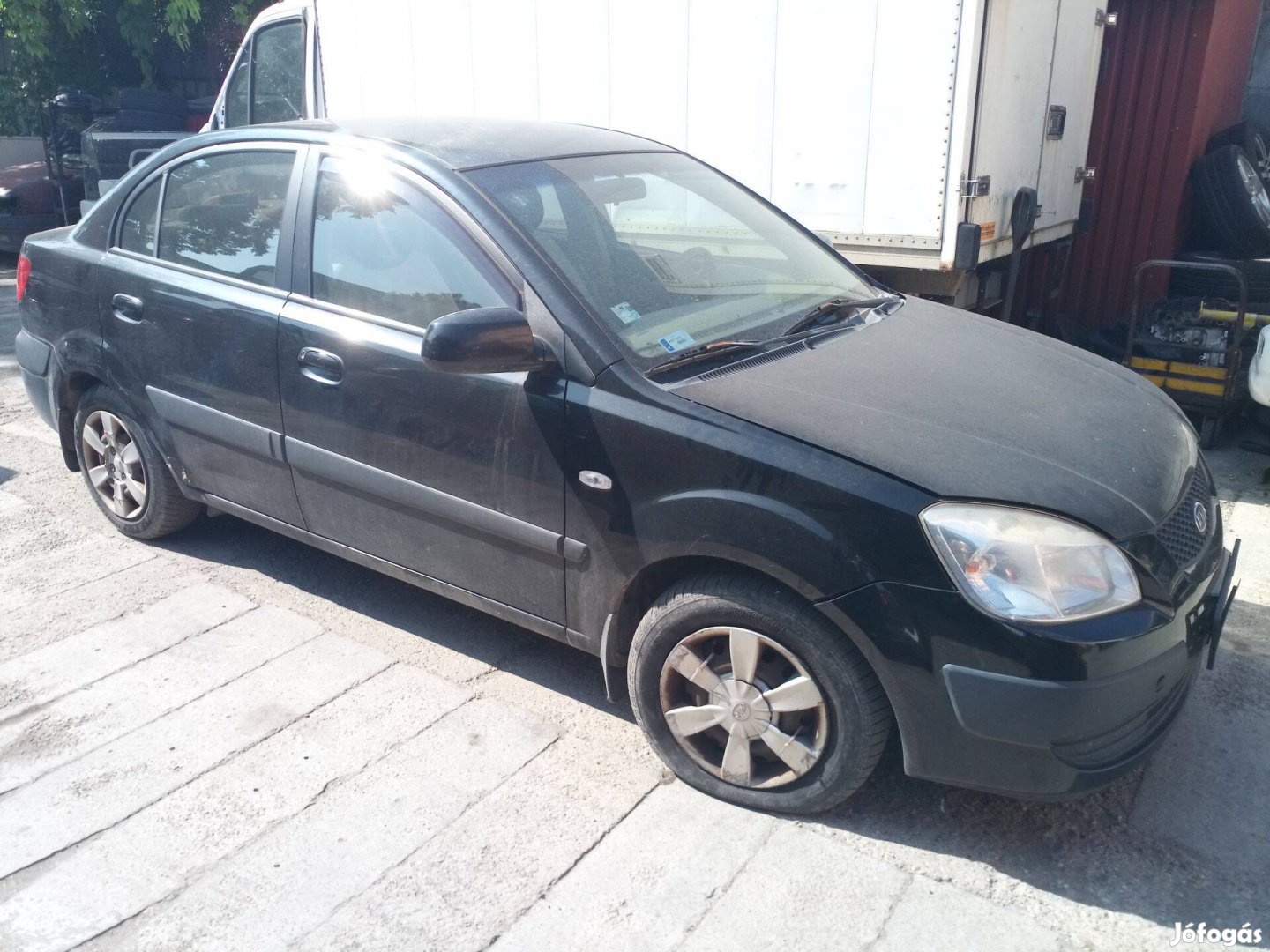 Kia Rio bontás, kalaptartó, ülés, kárpit