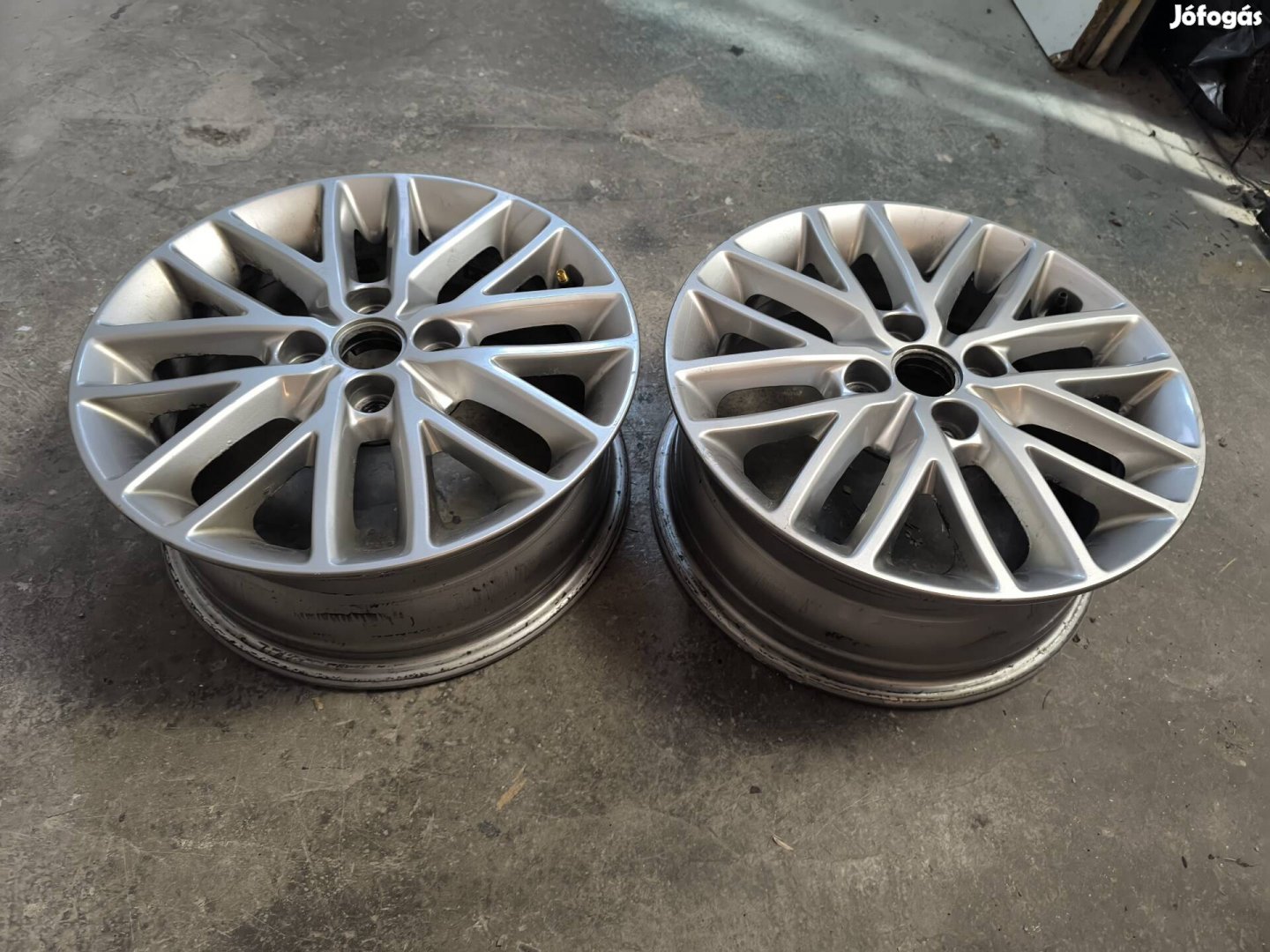 Kia Rio gyári alufelni 6x15 , 4x100