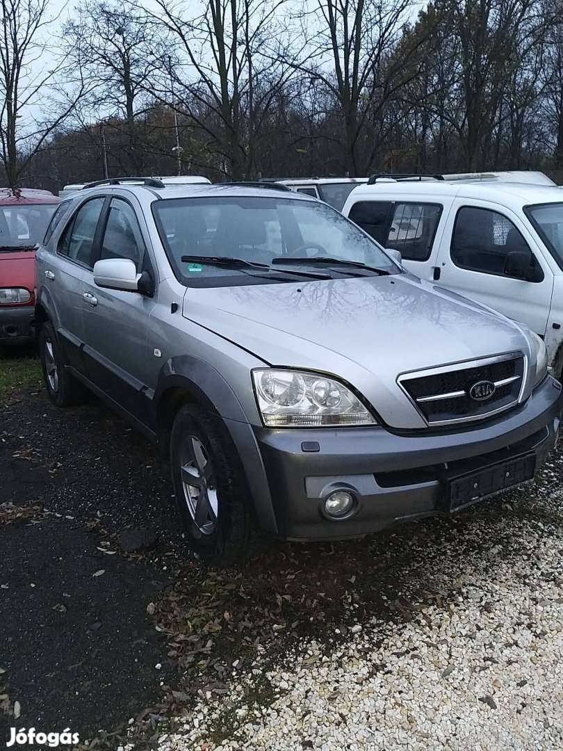 Kia Sorento 2.5 CDI 140 LE bontott alkatrész