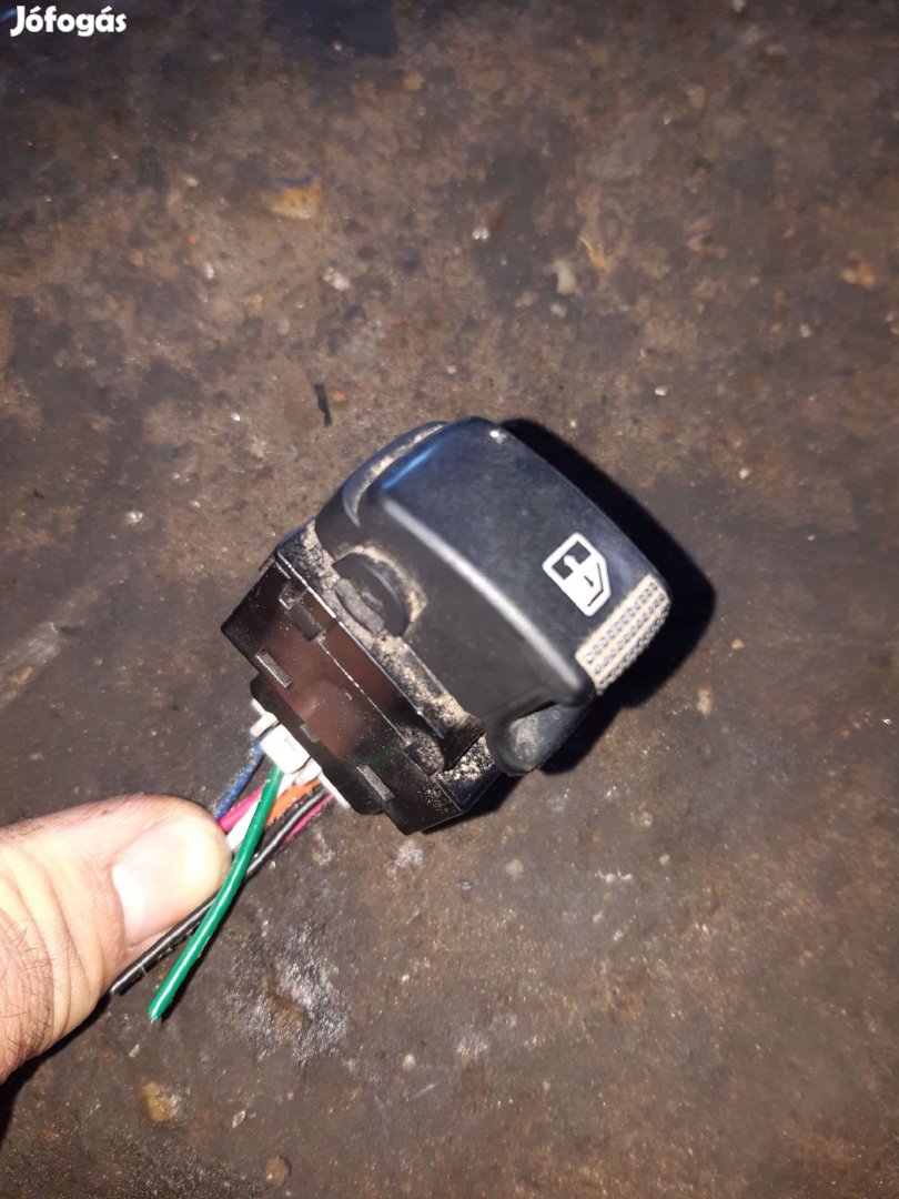 Kia Sorento Ablakemelő Kapcsoló