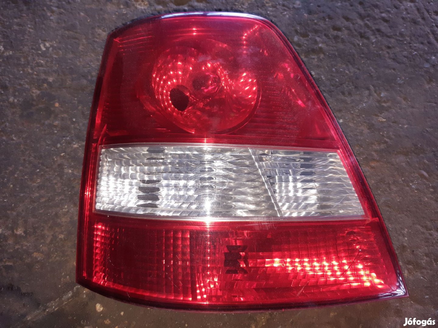 Kia Sorento Bal Hátsó Lámpabúra