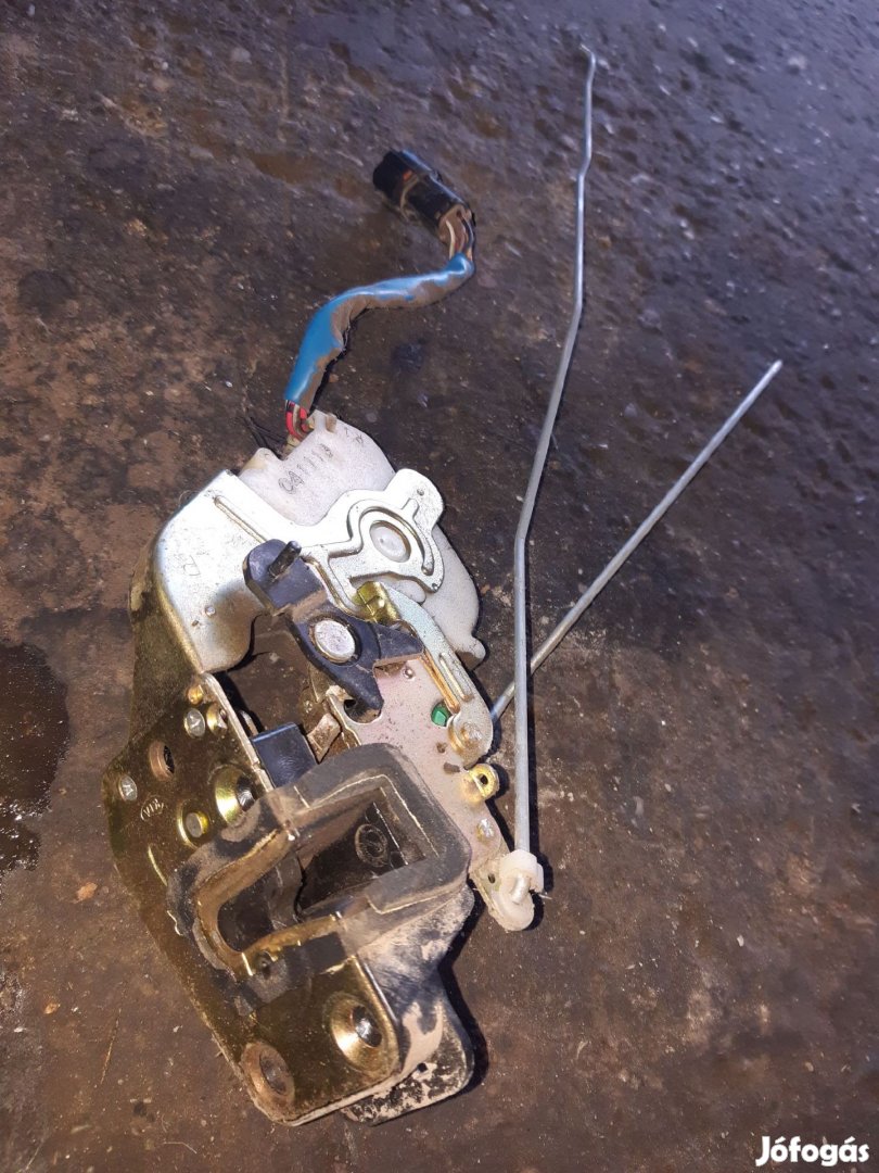 Kia Sorento Jobb Hátsó Ajtó Zárszerkezet Központizár Motor