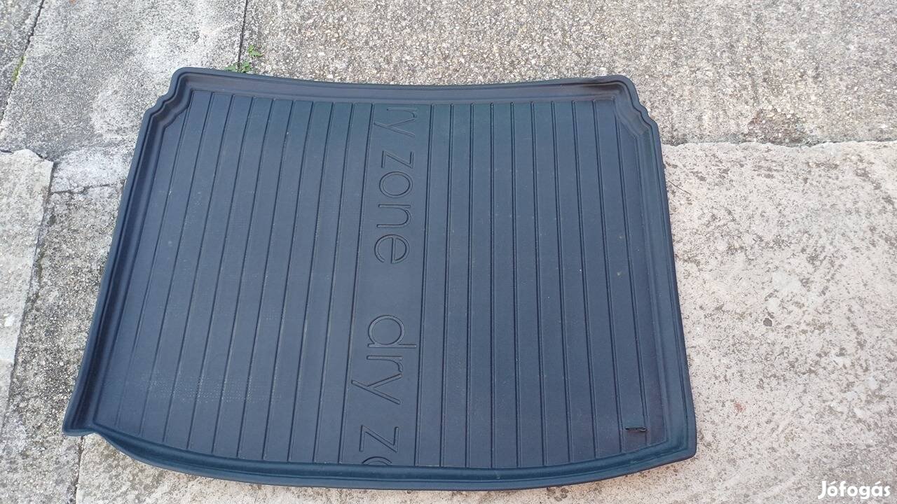 Kia Xceed csomagtértálca eladó. 