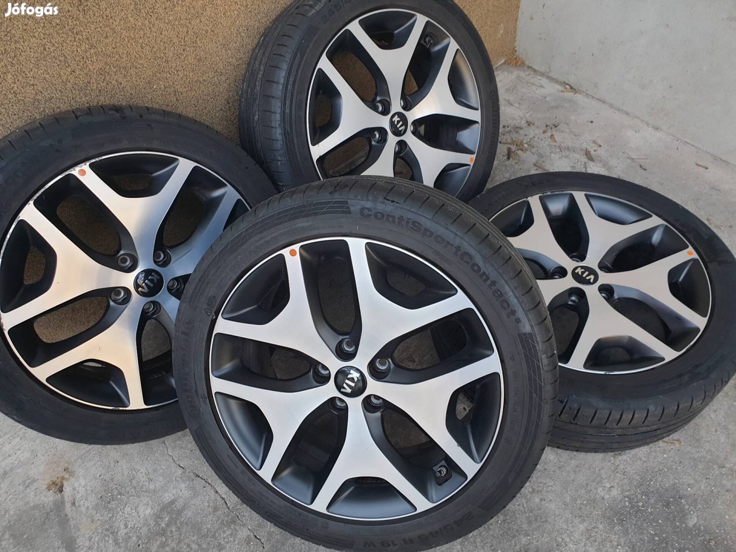 Kia / Hyundai 19" bicolor SUV alufelni szett, Tpms, Conti nyári