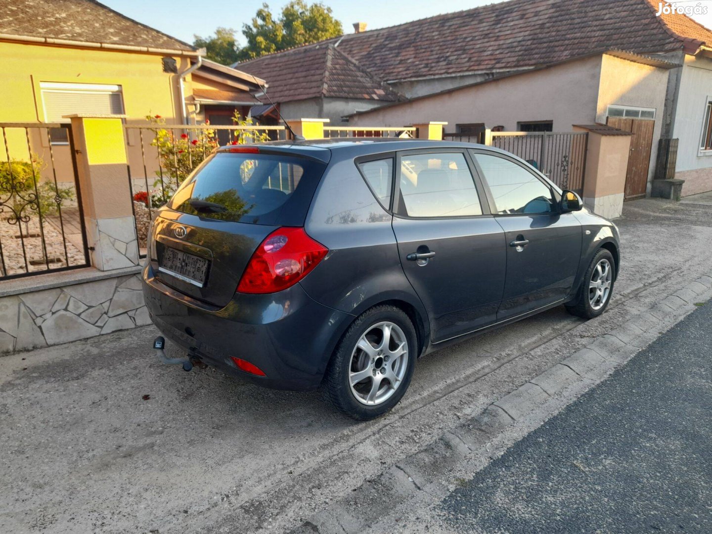 Kia ceed 1.6b g4fc alkatrészek eladók
