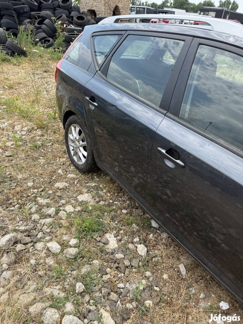 Kia ceed cee'd kombi hátsó ajtó