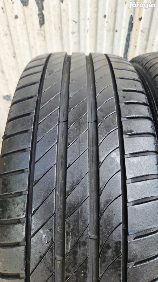 Kia gyári 17" alufelni garnitúra újszerű nyári gumikkal