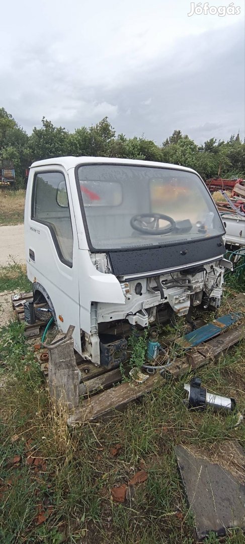 Kia k2500 fülke 
