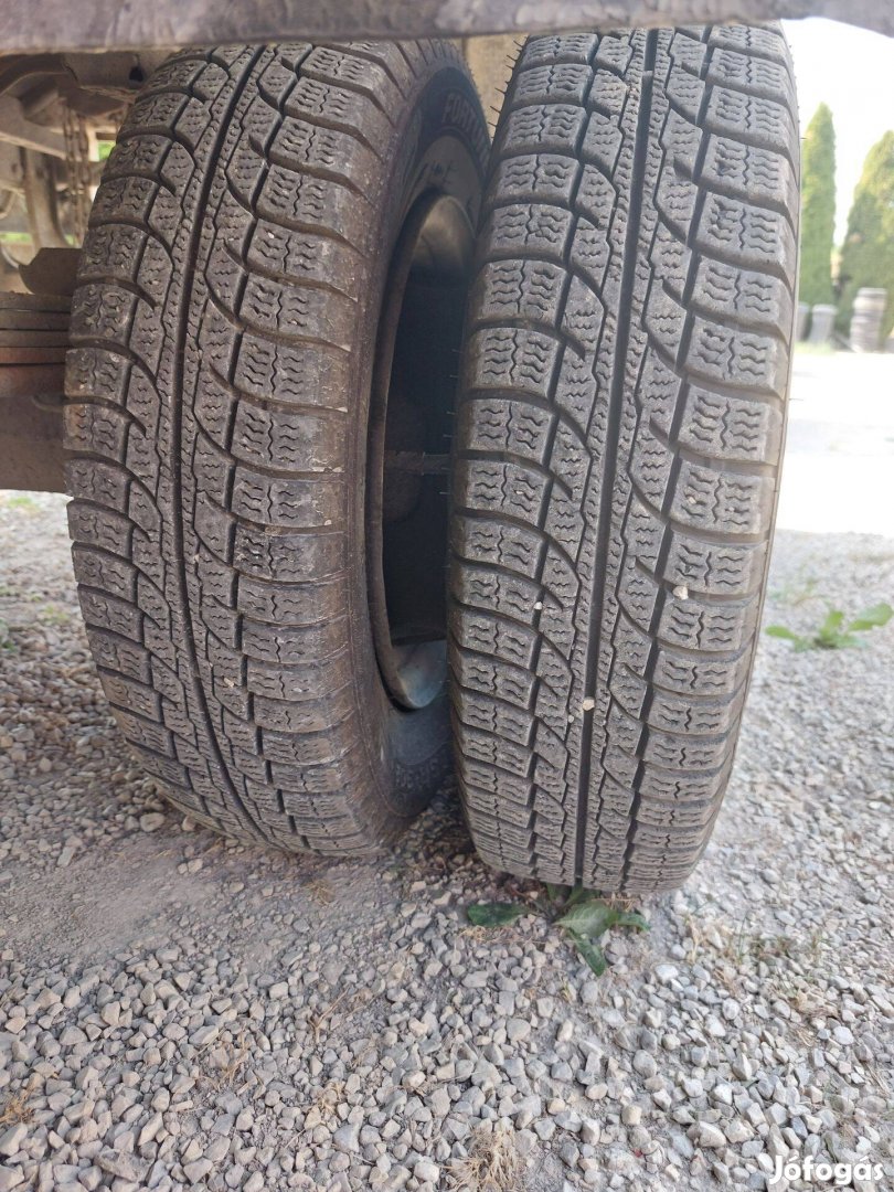 Kia k2500 k2700 hátsó kerekek eladó