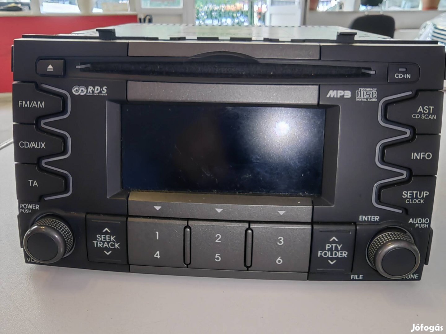 Kia rádió-cd + erősítő gyári 