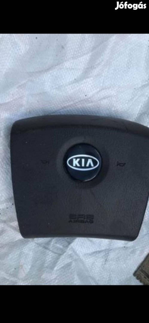Kia sorento 2005 alkatrészek eladó.