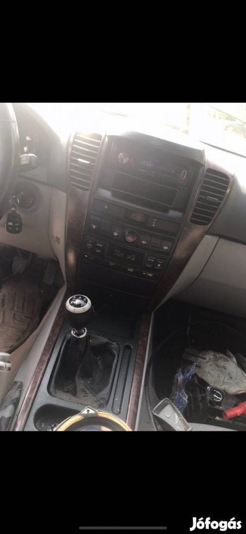 Kia sorento 2005 ös alkatrészek eladó.