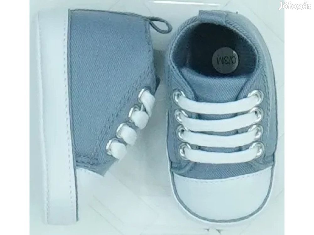 Kiabi Új címkés Fiú Kocsicipő Méret 62