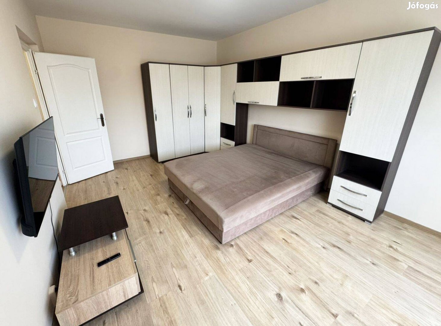 Kiadó 1,5 szobás felújított lakás a Garibaldi utcán!