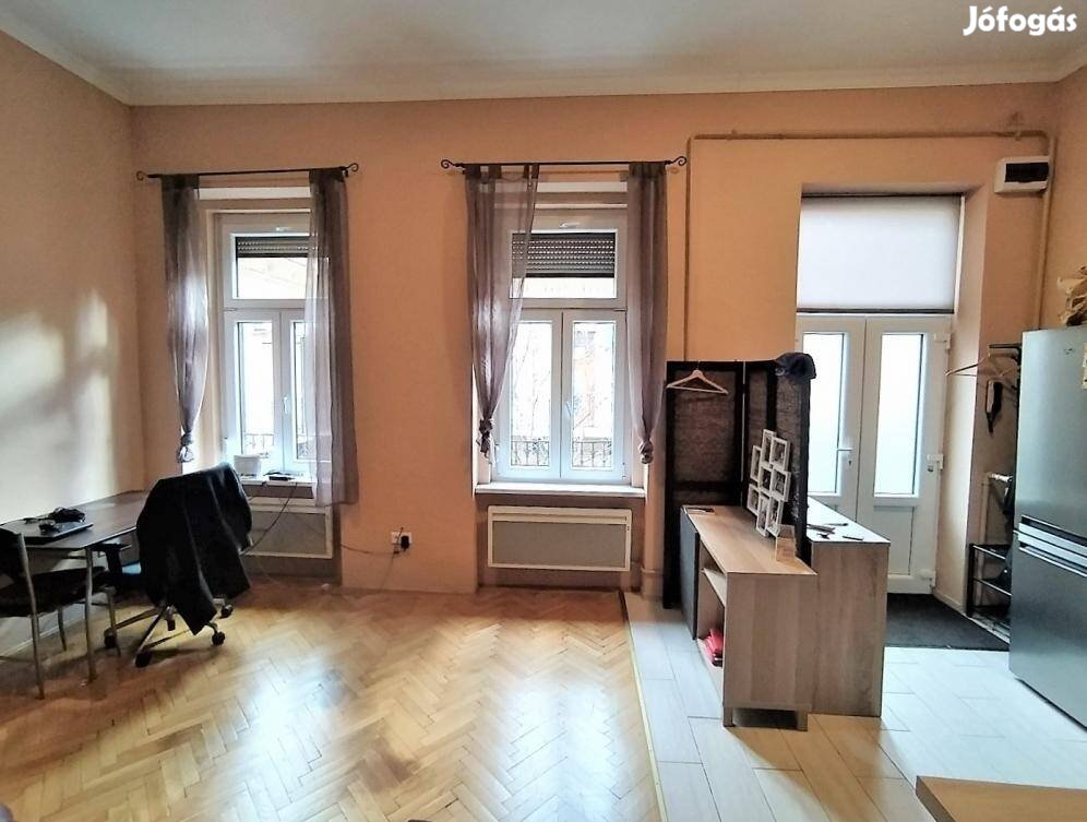 Kiadó 33 nm-es lakás Budapest 5. ker. 5178865