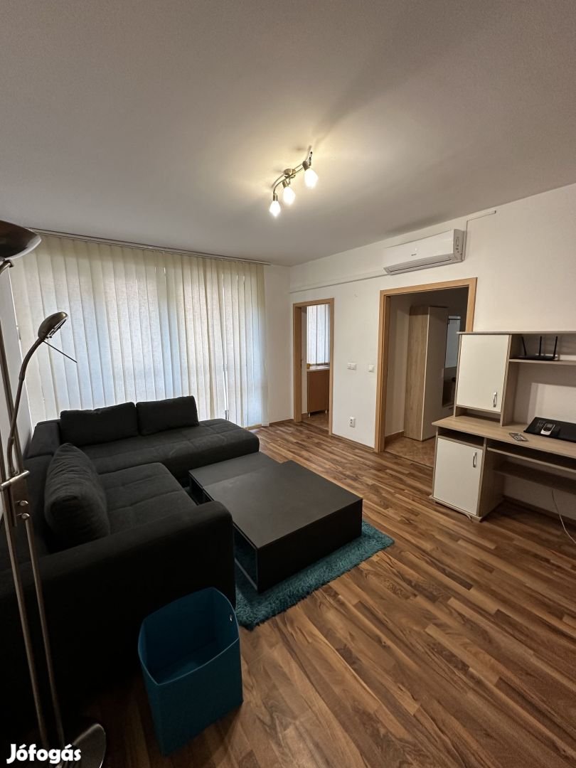 Kiadó 55 m2 tégla lakás, Debrecen