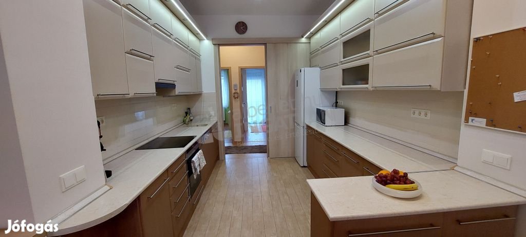 Kiadó XI. kerület Thallóczy Lajos utcában 22 fél szobás