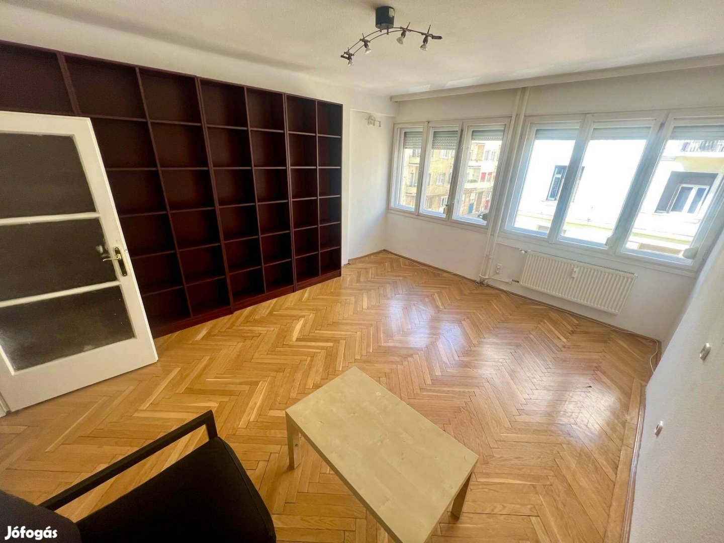 Kiadó a Pannónia utcában 1 szobás lakás