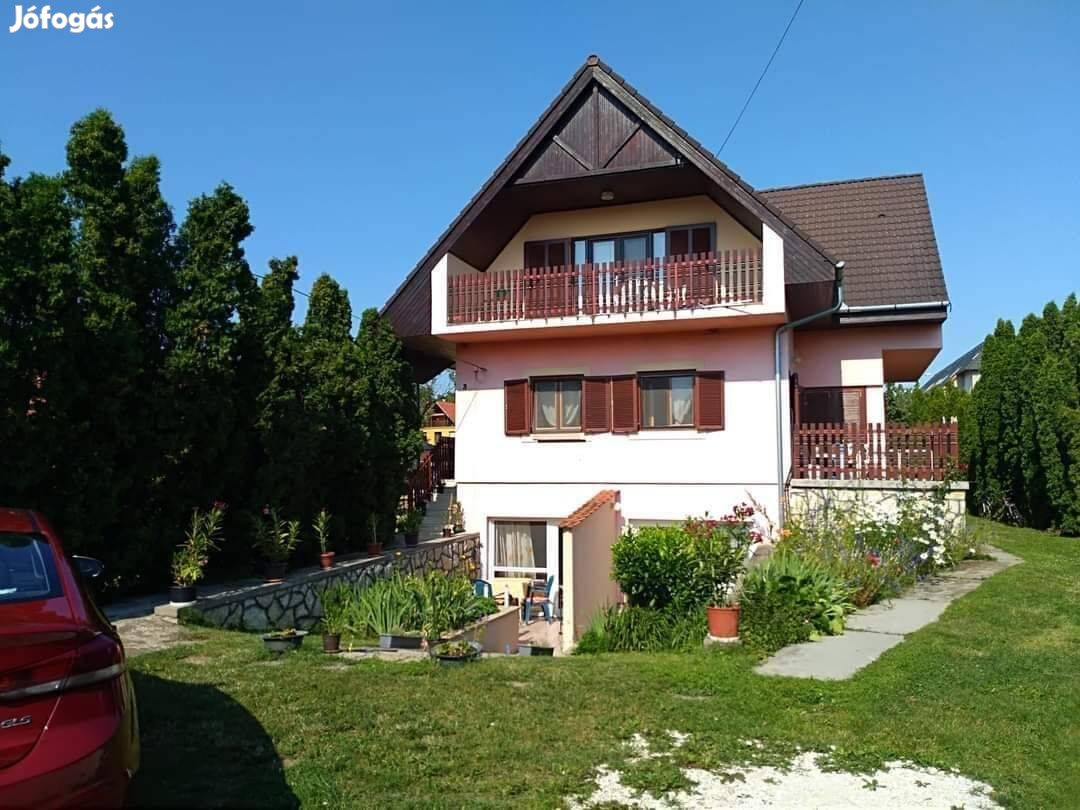 Kiadó apartman a Balatonon