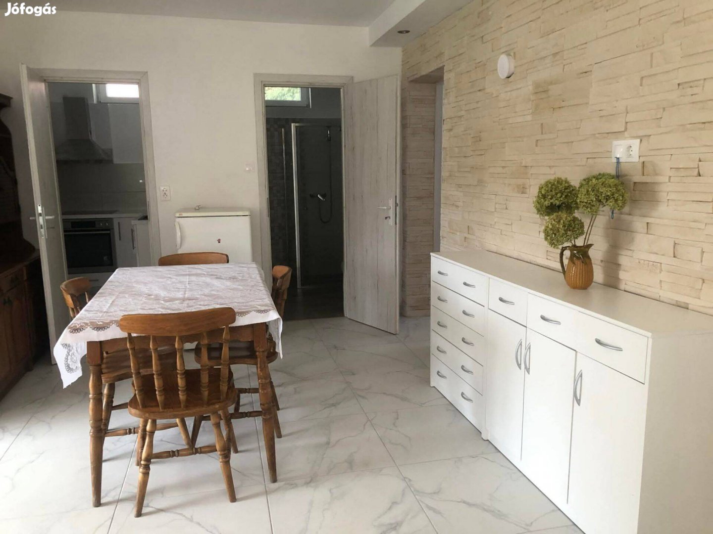 Kiadó családi ház az Ausztriától 30km-re Kapuvár mellett