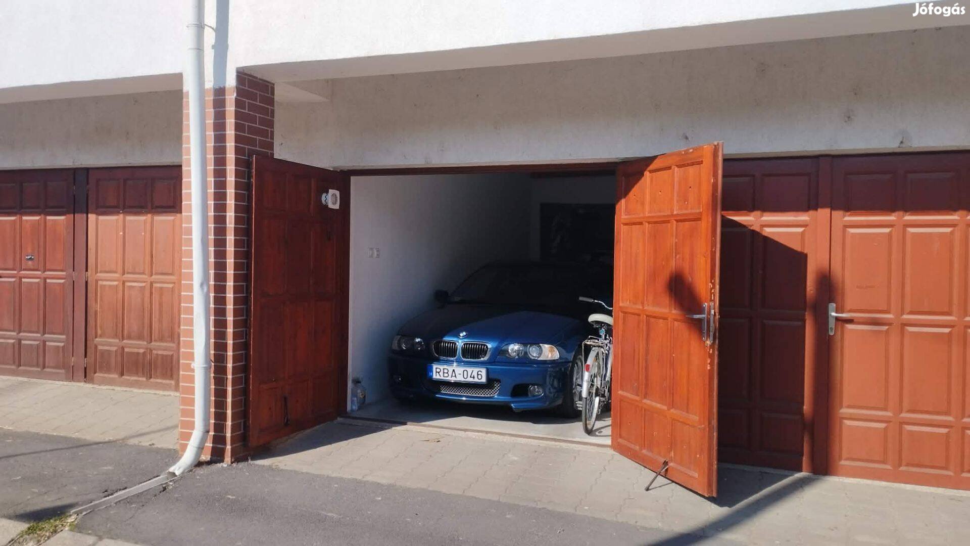 Kiadó garázs Nyíregyháza abszolút belvárosában