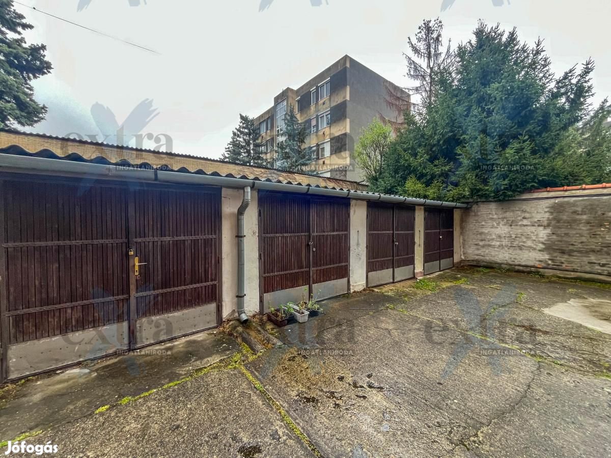 Kiadó garázs Szeged belvárosában