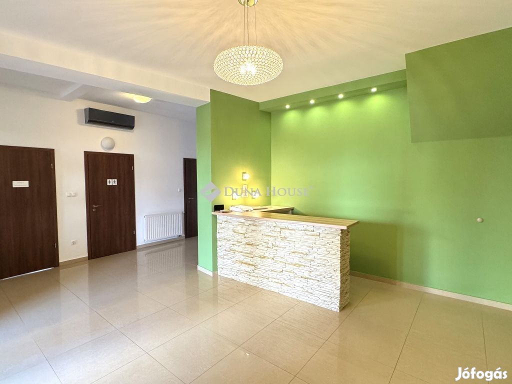 Kiadó igényes irodaépület a belvárosban, Szombathely