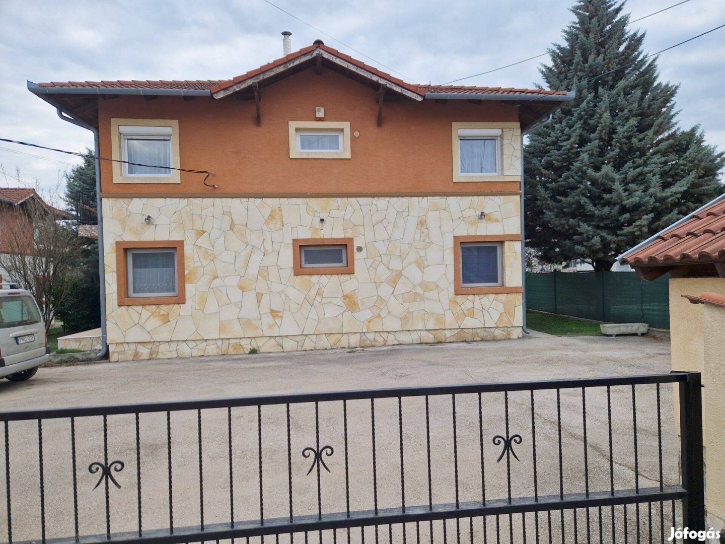 Kiadó lakás Érd Postástelepen