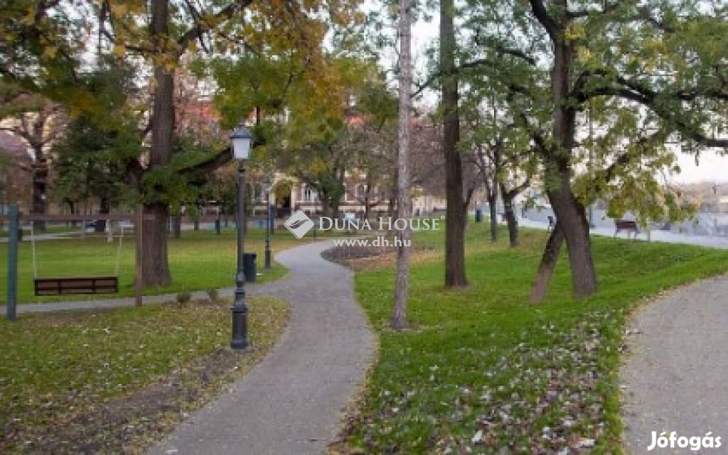 Kiadó lakás, Szeged-Belváros Nemzeti Színház szomszédságában