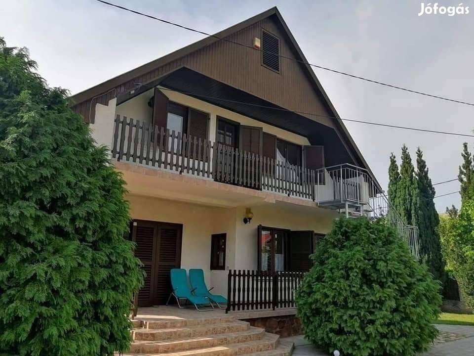 Kiadó partközeli apartman Balatonmáriafürdőn