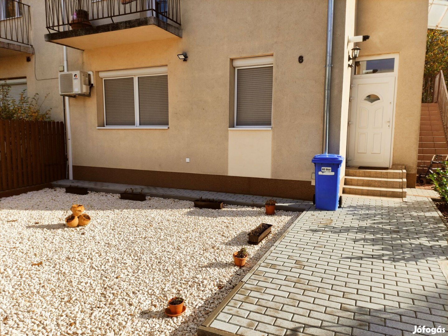 Kiadó téglalakás kertrésszel Debrecen Újkert