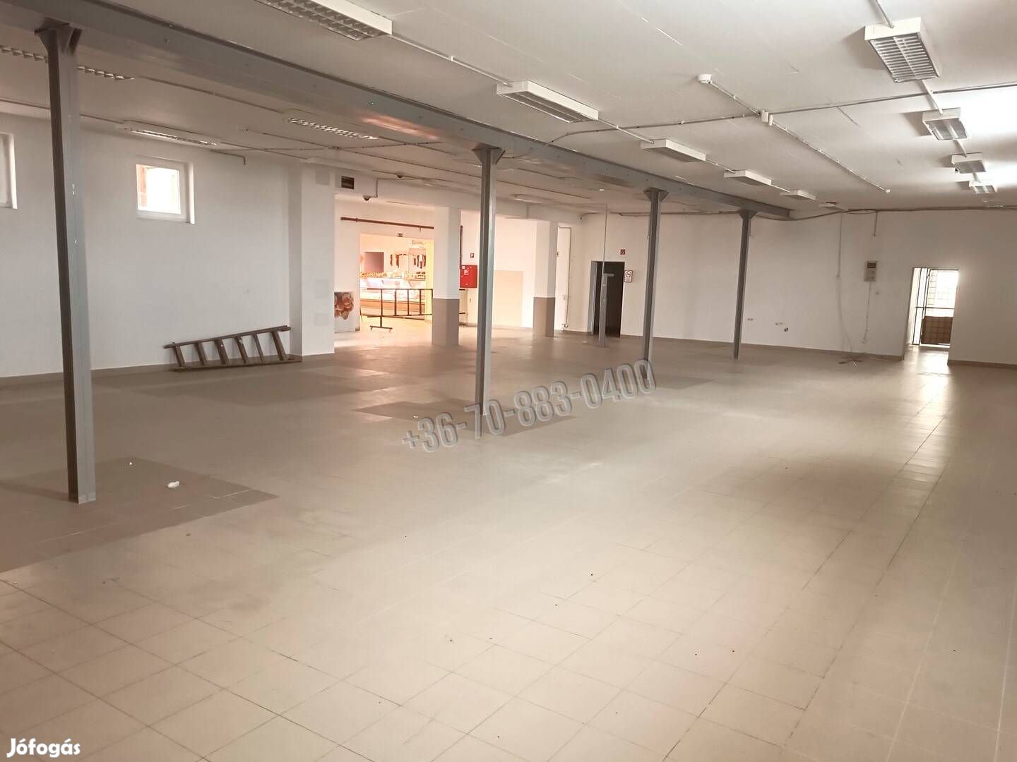 Kiadó üzlethelyiség, Újhartyán Újhartyán, Pilisi utca ,