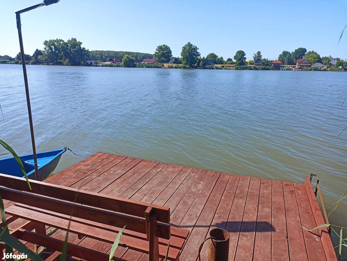 Kiadó vízparti horgász szállás Ráckevei duna RSD stéggel ,