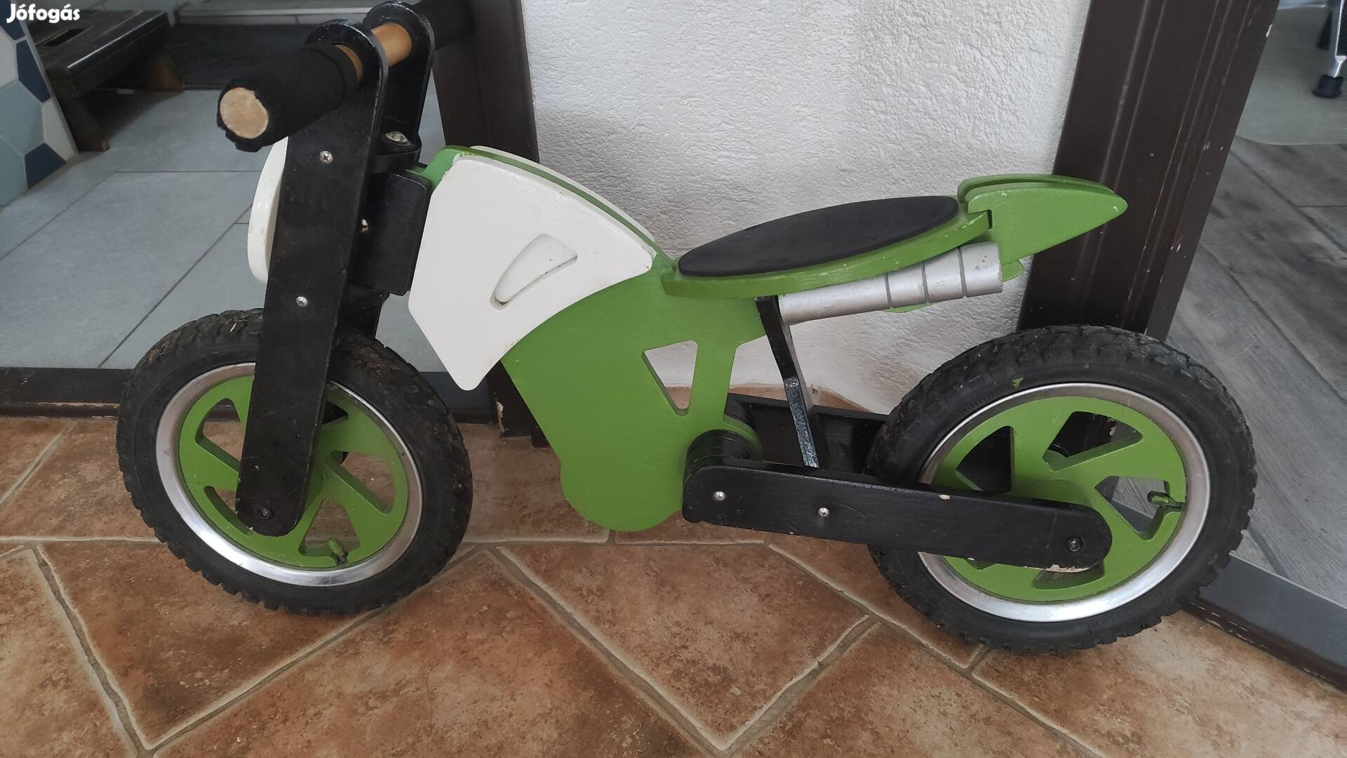 Kiddimoto fa gyerek futóbiciklk