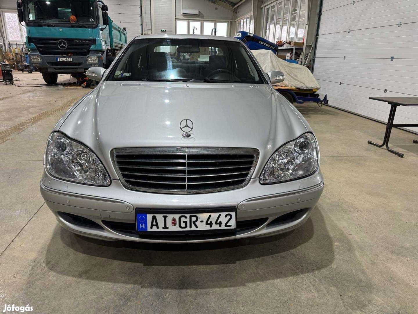 Kifogástalan állapotban lévő Mercedes -Benz S320