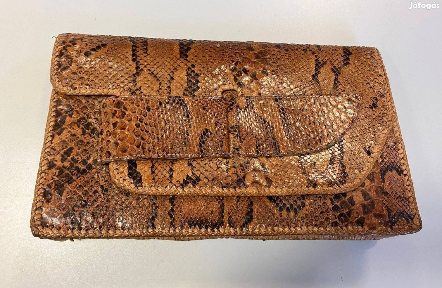 Kígyóbőr női táska