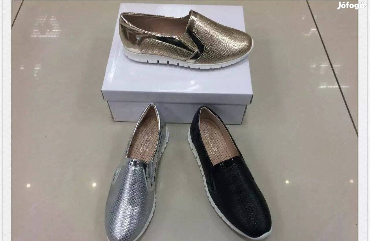 Kígyómintásbebújós női cipő slip-on!38/40/41