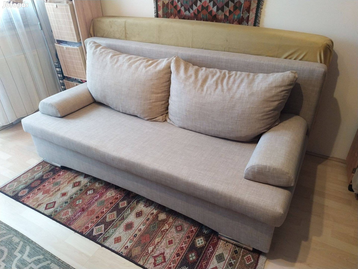 Kihútható kanapéágy, ággyá alakítható kanapé