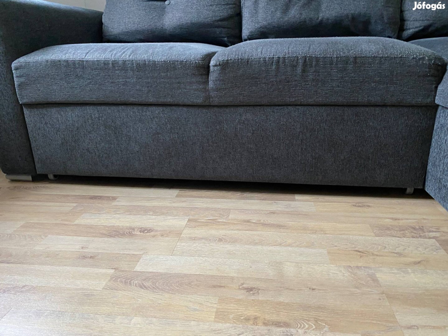 Kihúzható kanapé