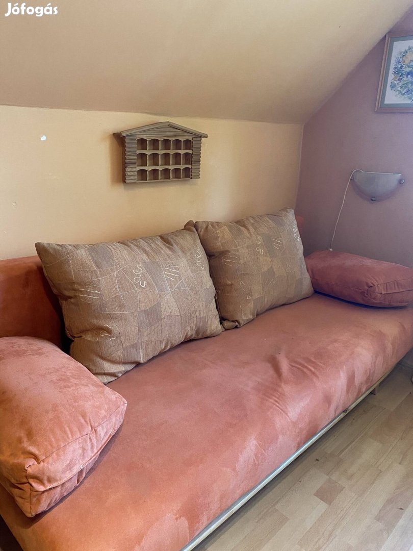 Kihúzható kanapé eladó