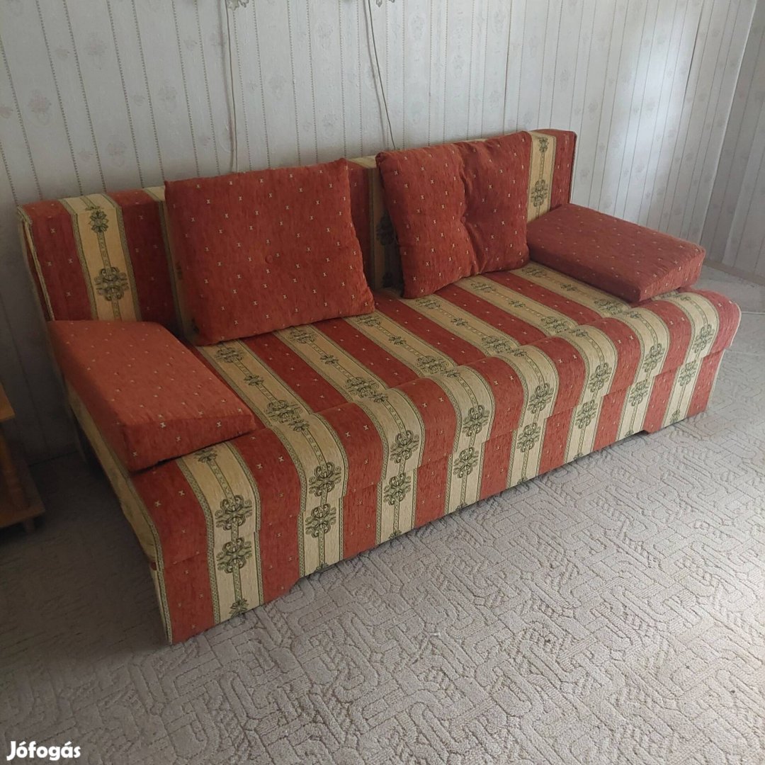 Kihúzhatós ágy fotelekkel eladó 