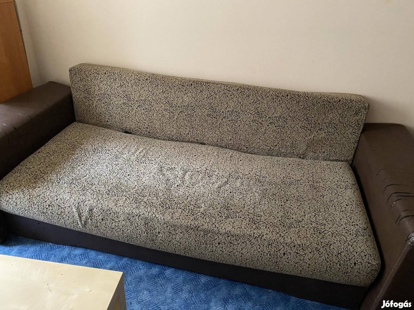 Kihúzhatós kanapé