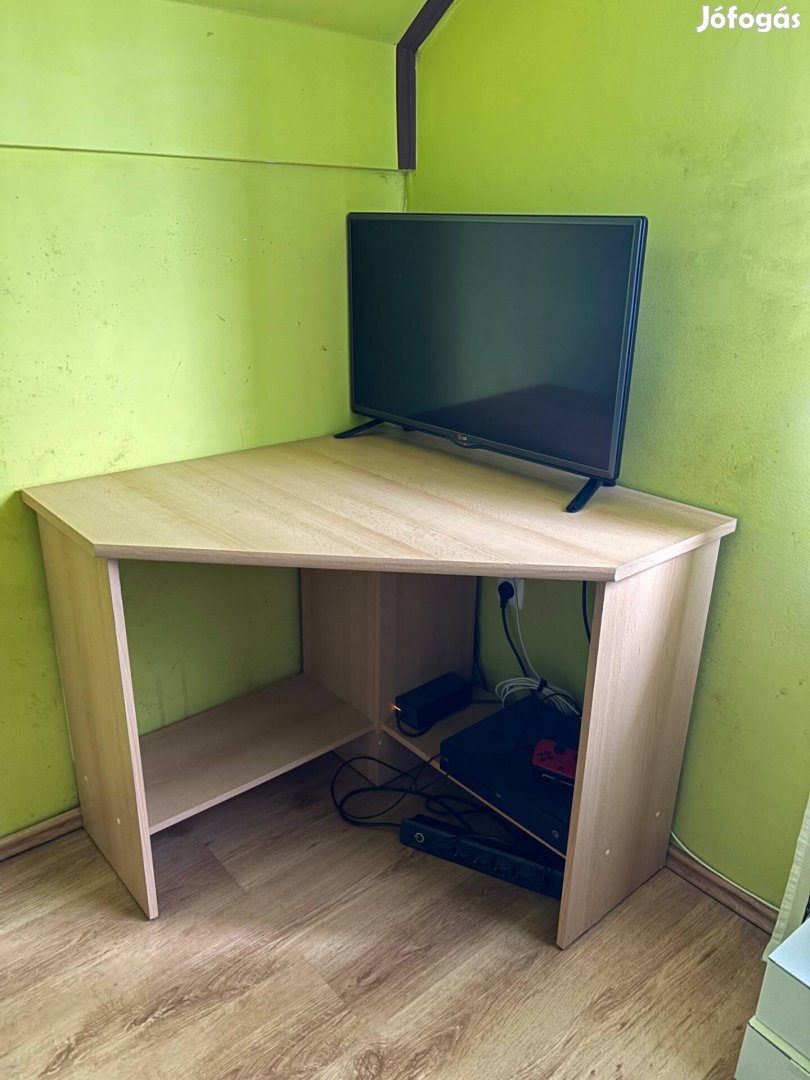 Kikás sarok íróasztal