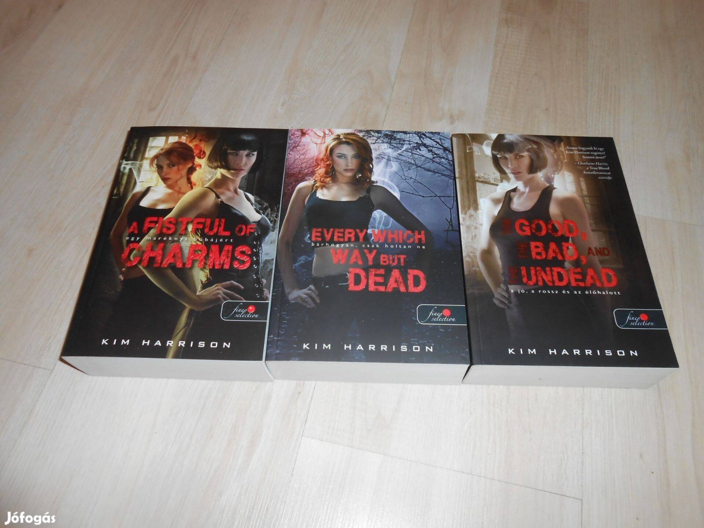 Kim Harrison Hollows 1-3 Újak 7524