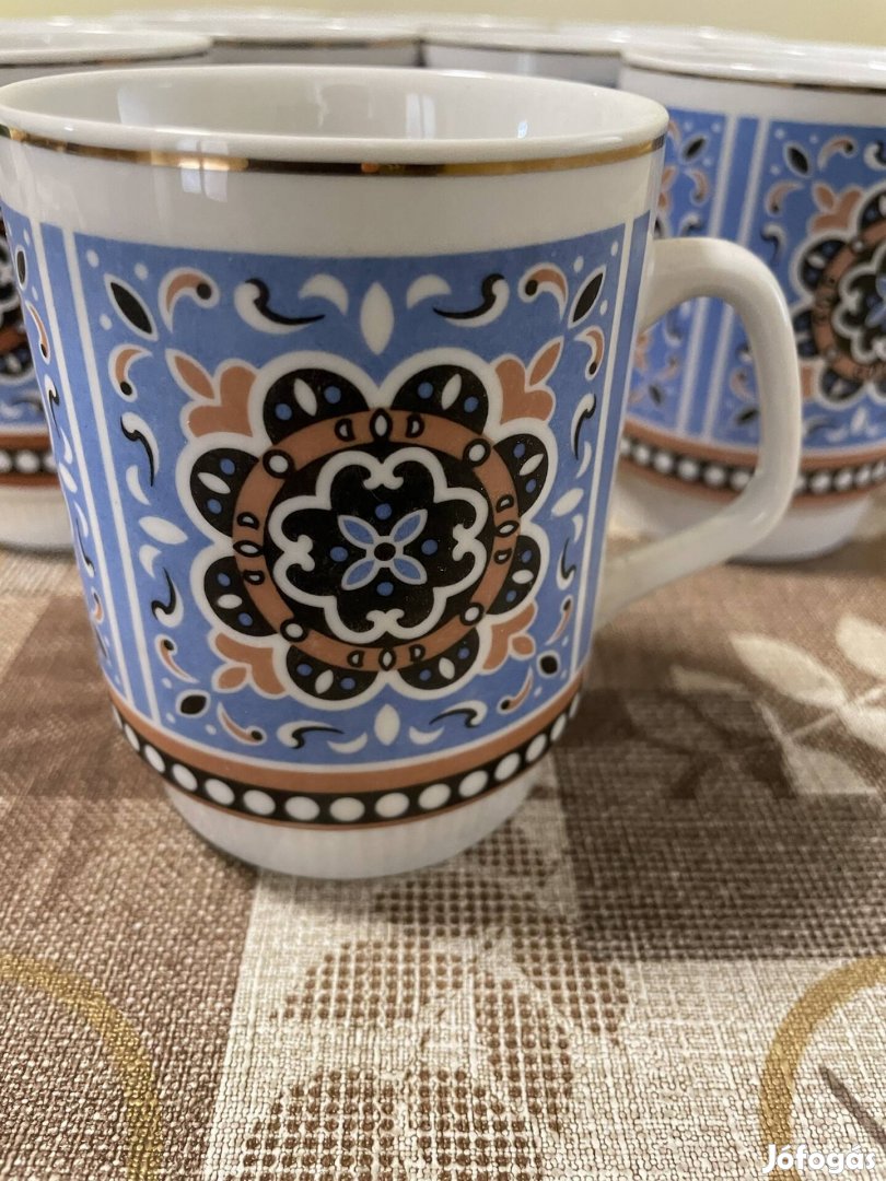 Kínai porcelán csészék , bögrék